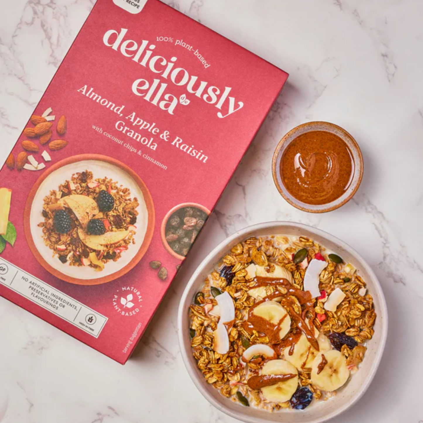 Almond, apple & raisin granola